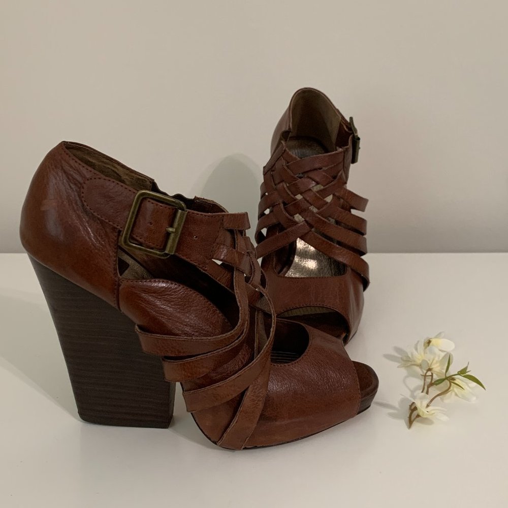 Dolce Vita Women´s Leather Heels Shoes, Size 8